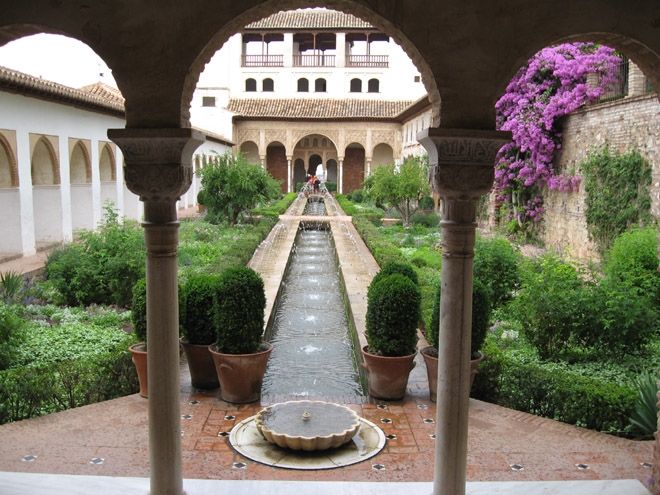 Zahrady v paláci Alhambra