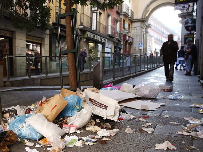 Odpadky v ulicích Španělska