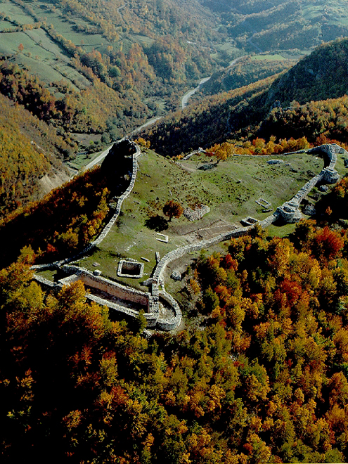 Opevnění prvního srbského hlavního města Stari Ras