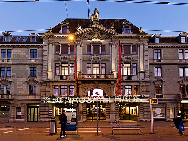 Curych se pyšní jedním z nejvýznamnějších divadel v německy mluvících zemích - Schauspielhaus