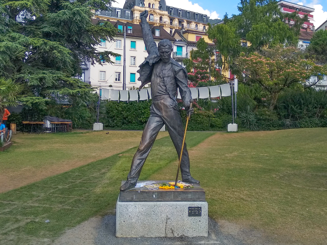 Socha Freddieho Mercuryho na promenádě v Montreux