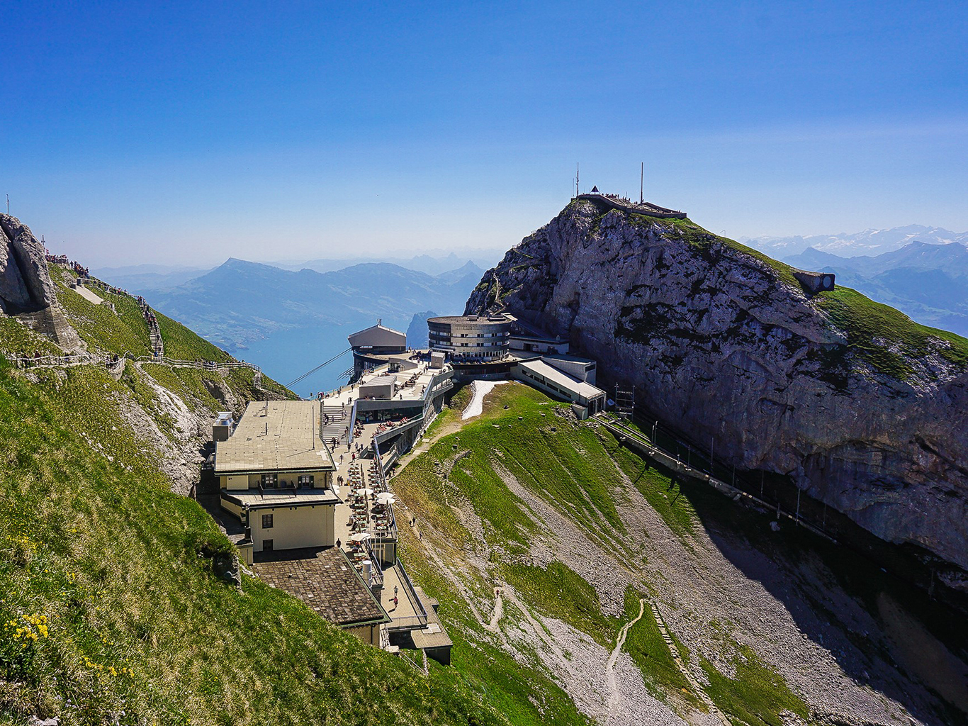 Na vrchol Pilatus vede nejstrmější zubačka na světě