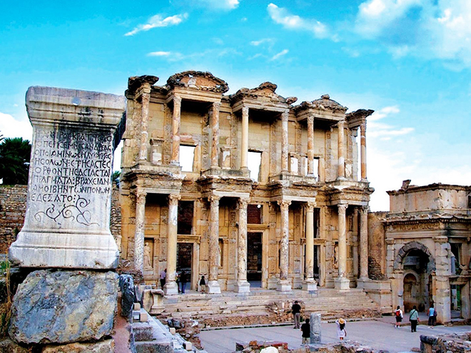 K nejzachovalejším antickým městům na světě patří i Efes