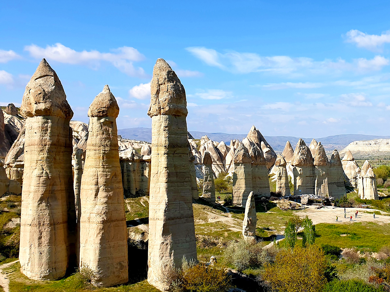 Údolí Lásky u Göreme nabízí skalní útvary nejrůznějších tvarů