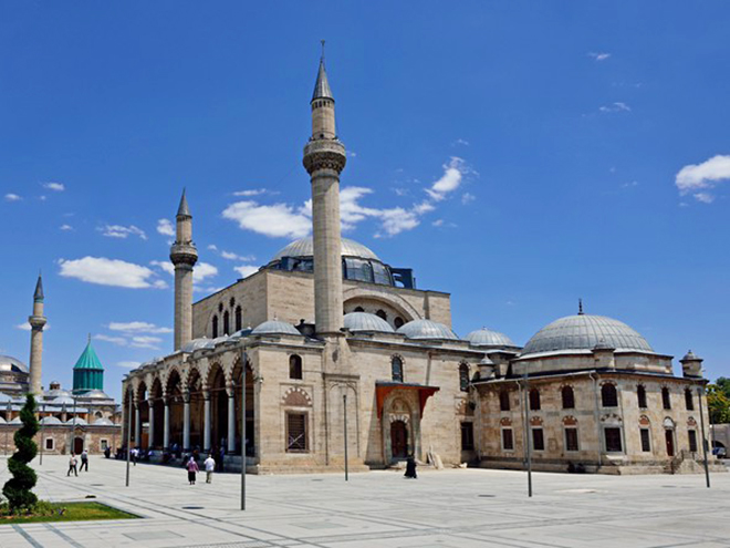Muzeum a hrobka Mevlana ve městě Konya