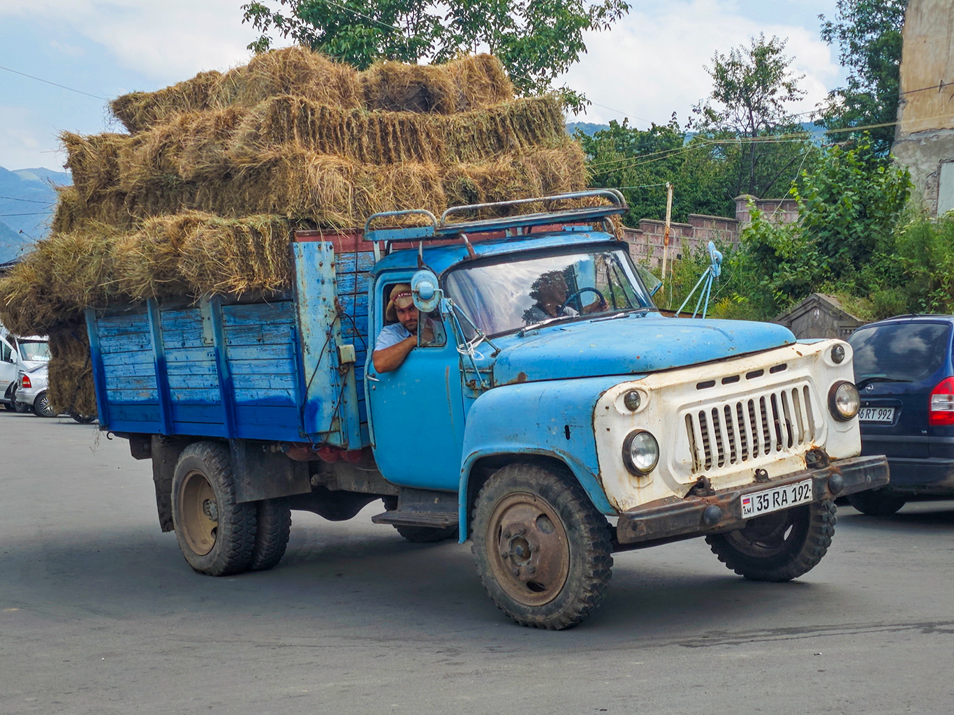 V zemích Zakavkazska jezdí po silnicích stále řada aut ještě z dob SSSR