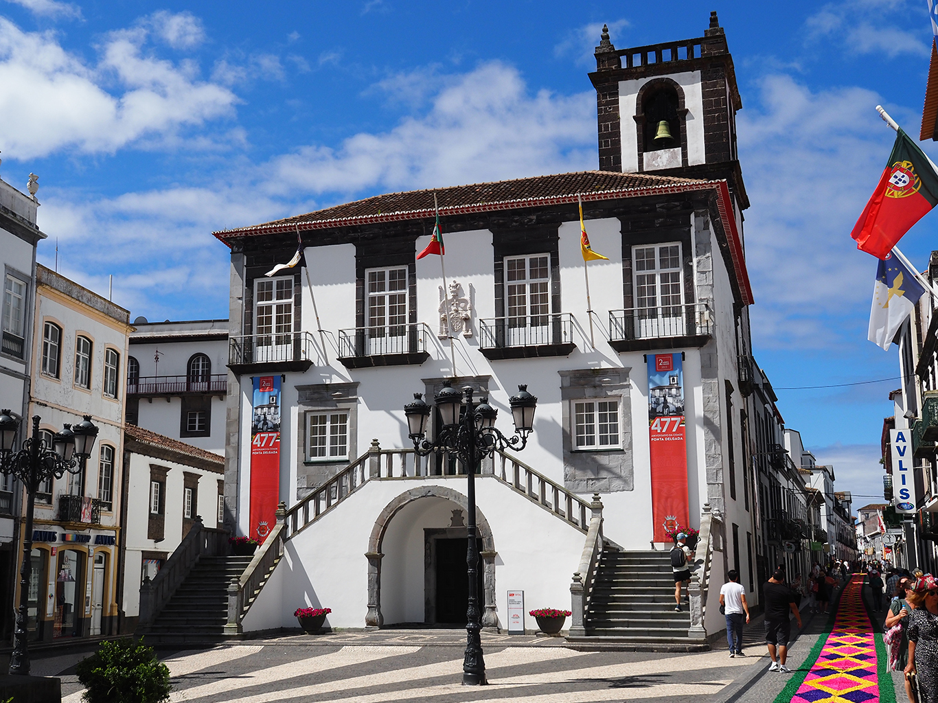 Radnice azorské metropole Ponta Delgada ze 17. století 