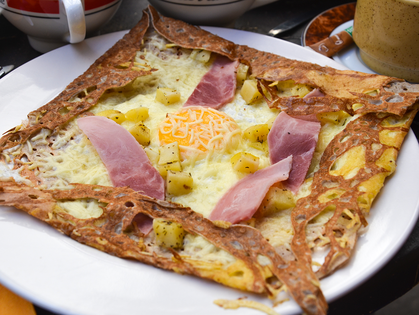 Specialita Bretaně - pohanková palačinka "galette"