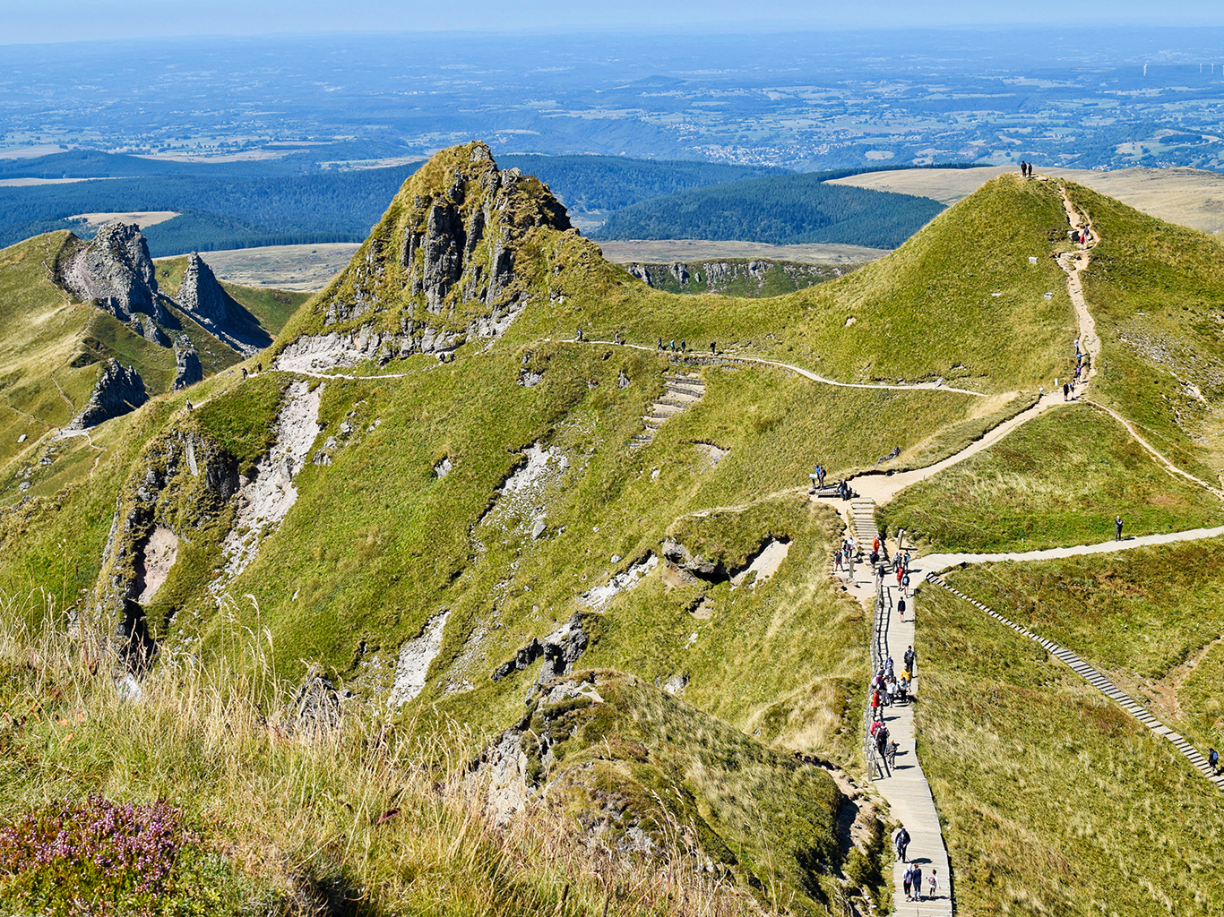 Výhledy pod vrcholem vyhaslé sopky Puy de Sancy