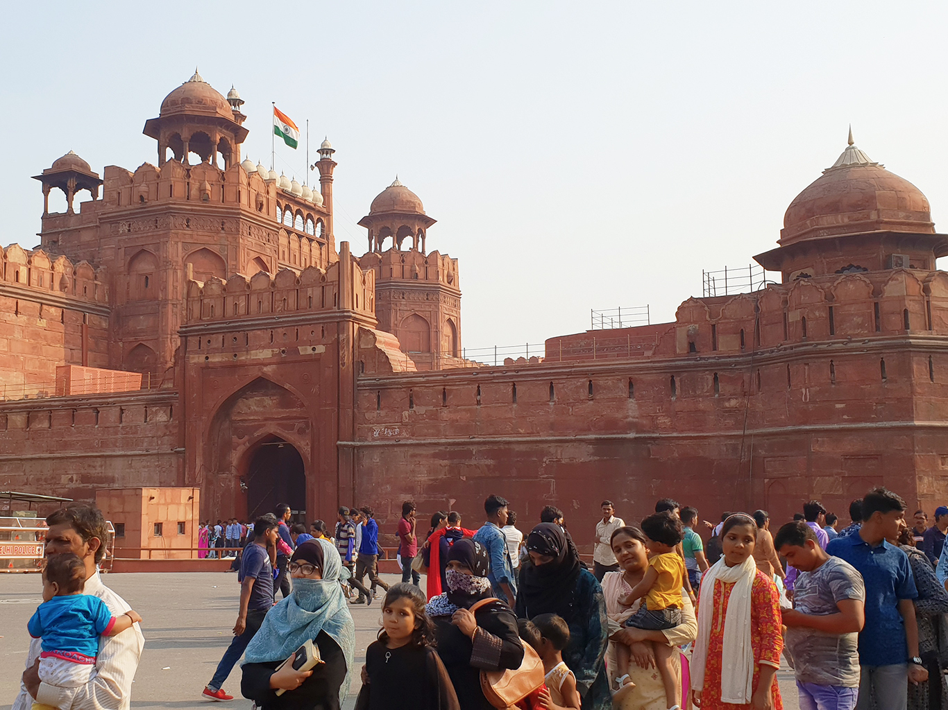 Červená pevnost v Dillí je vrcholnou ukázkou stavitelství Velkých Mughalů