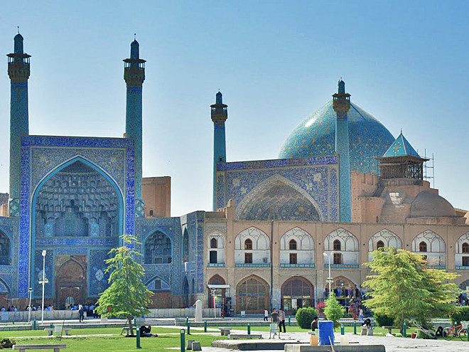 Mešita Imáma Chomejního v Isfahánu patří k nejznámějším stavbám v Íránu