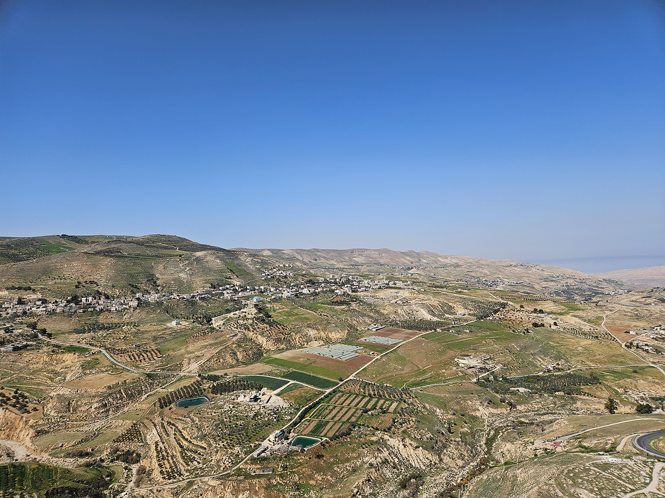 Výhled do krajiny z křižáckého hradu Karak