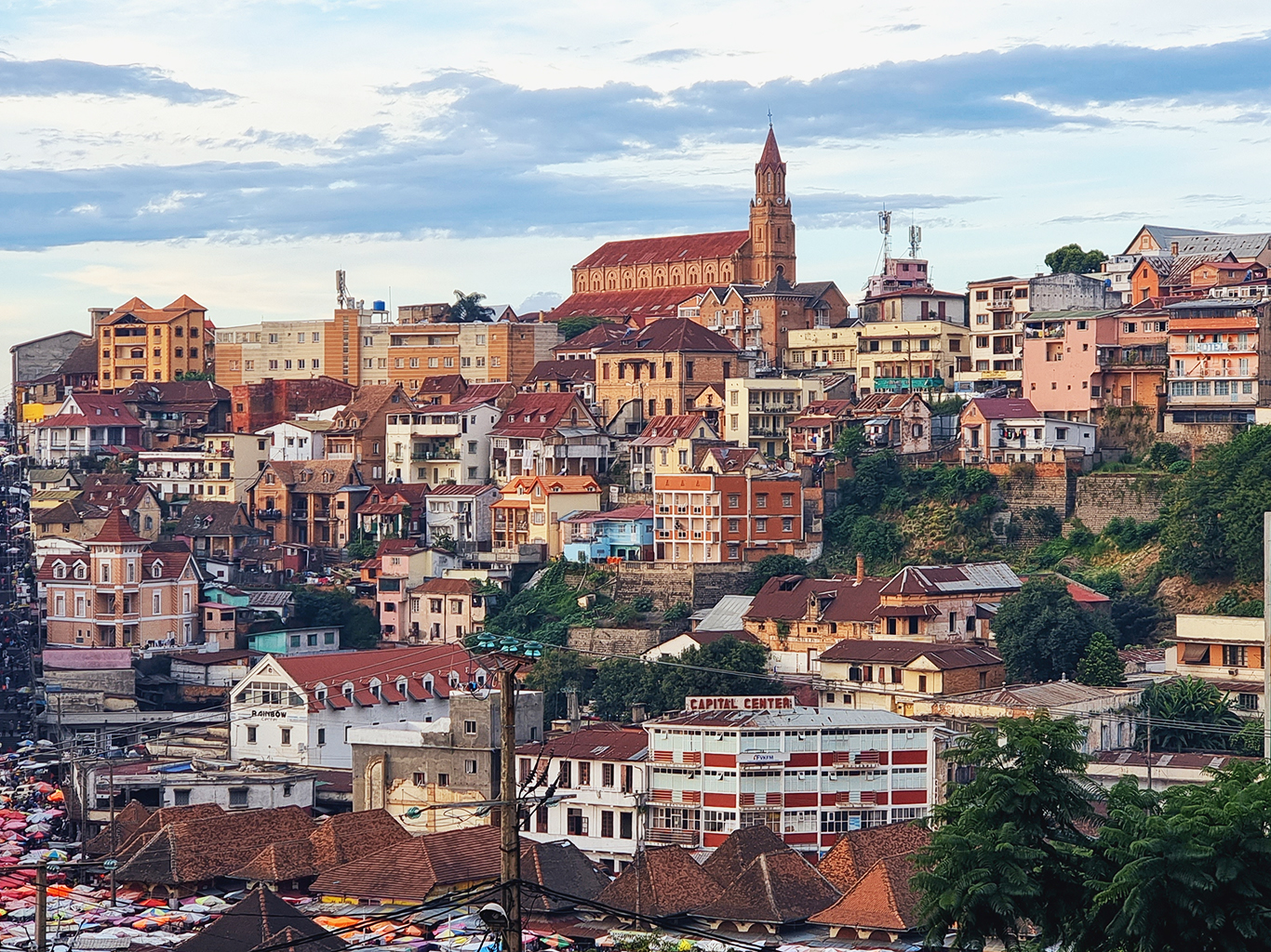 Antananarivo je hlavní město Madagaskaru