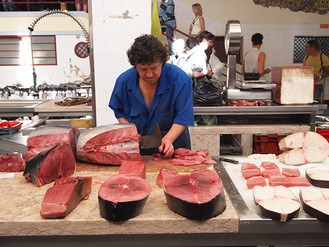 Na funchalské tržnici jsou k mání nejčerstvější úlovky místních rybářů