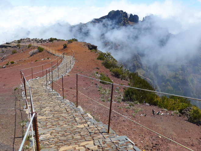 Hřebenový chodníček na nejvyšší madeirskou horu - Pico Ruivo