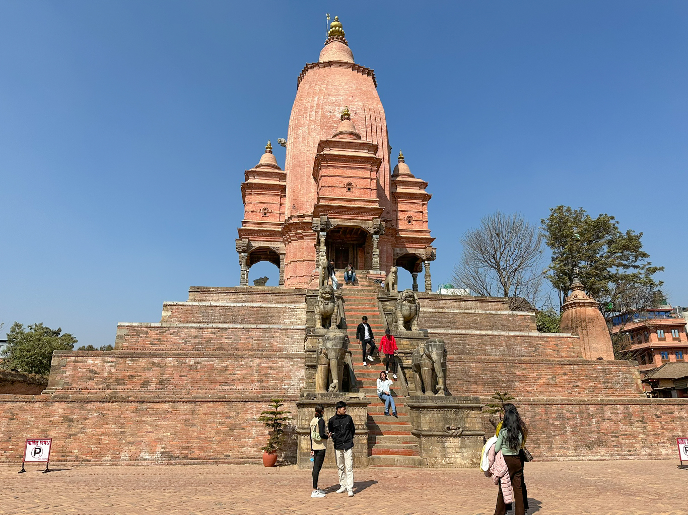 Chrám Mahadeva v Bhaktapuru je zasvěcen hinduistickému bohu Šivovi