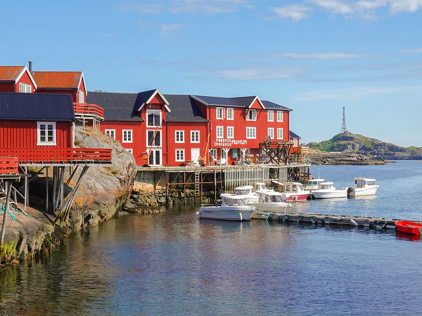 Muzeum tresek čili tørrfisk v rybářské vesnici Å na ostrově Moskenesøy