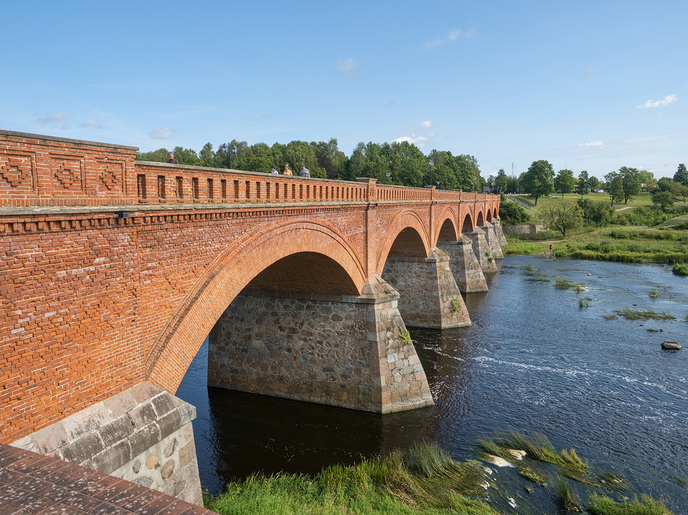 Kuldiga se pyšní nejdelším cihlovým mostem v Evropě (164 m) 