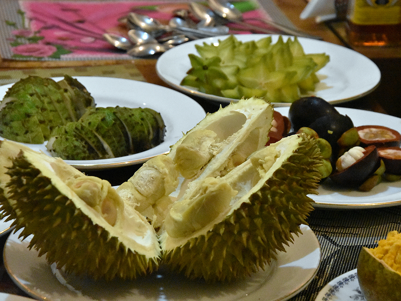 Na Srí Lance můžete ochutnat třeba exotické ovoce jménem durian