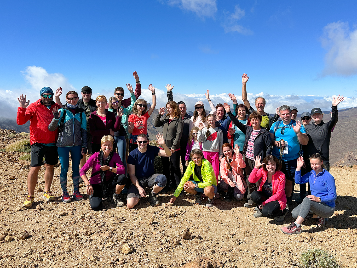 Vrcholové foto po zdolání hory Guajara (2 718 m) v NP Teide