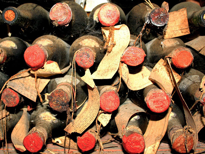 Archivní láhve světově známého vína Brunello di Montalcino
