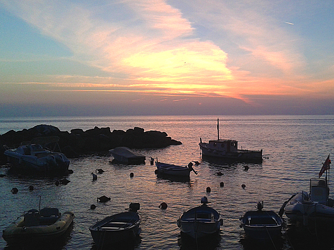 Západ slunce v oblasti Cinque Terre