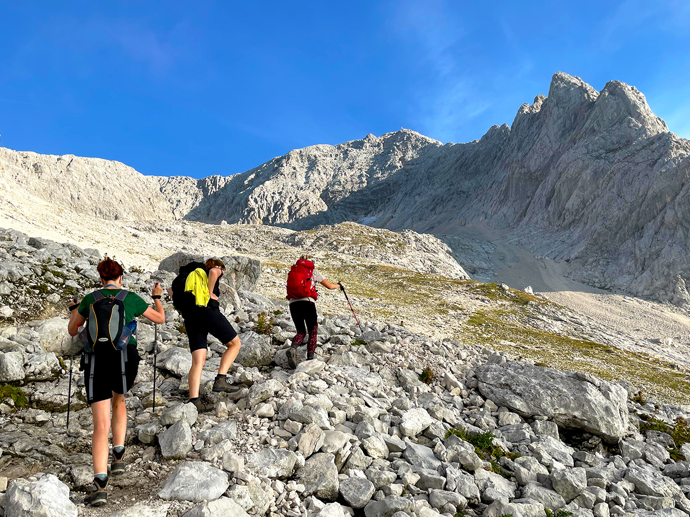 Kamenný terén cestou na vrchol Grosser Priel (2 515 m)