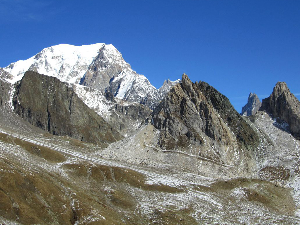 Horské sedlo Col de la Seigne poskytuje dechberoucí výhledy