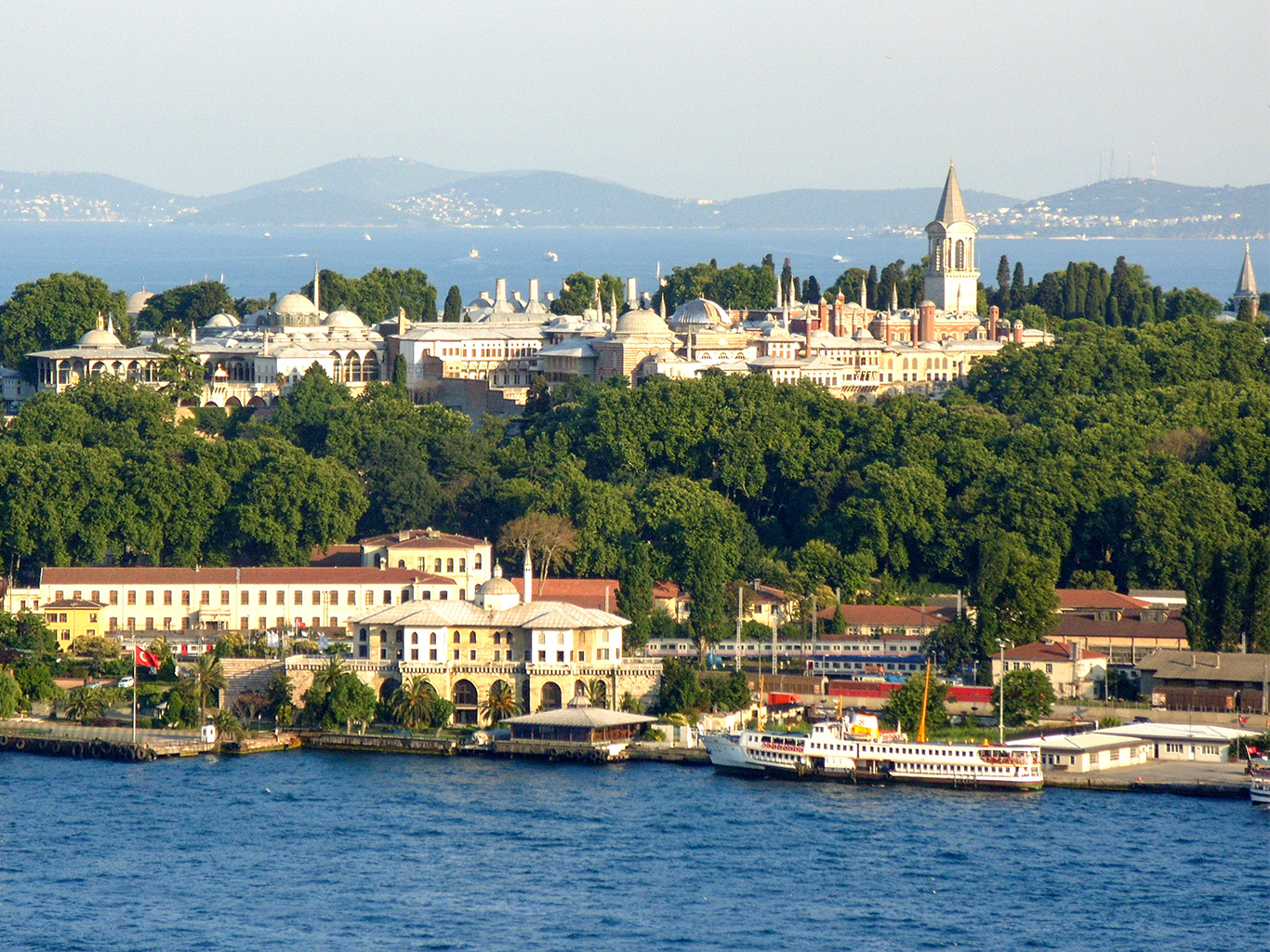 Palác Topkapi je jednou z hlavních turistických atrakcí Istanbulu