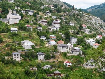 Vlašská vesnička Galičnik v&nbsp;NP Mavrovo