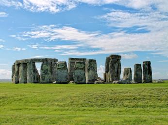 Proslulý megalitický kruh Stonehenge