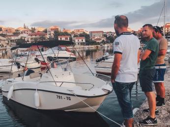 Chorvati využijí každou příležitost alespoň ke krátkému rozhovoru