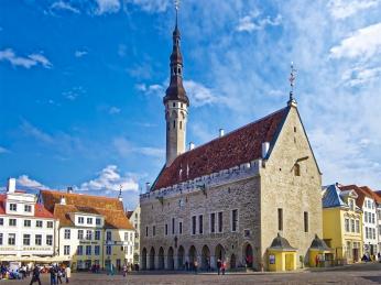 Tallinn se může pyšnit jedinou gotickou radnicí v&nbsp;severní Evropě