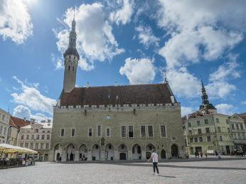 Tallinn se může pyšnit jedinou gotickou radnicí v severní Evropě