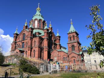 Nepřehlédnutelný pravoslavný kostel Uspenski