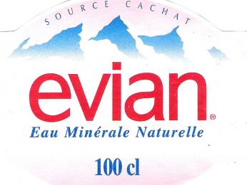 Minerální voda Evian je ve Francii proslulá