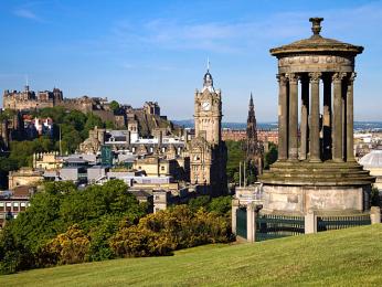 Památník na Calton Hill v Edinburghu