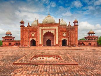 Humájúnova hrobka je oázou klidu v přelidněném Dillí 