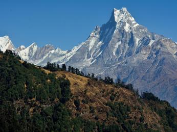 Indický "Matterhorn", hora Mačapučare, je součástí masivu Annapurny