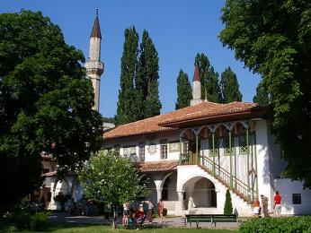 Bachčisaraj - budovy Chánova paláce