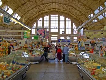 Centrální tržnice je jedním z největších tržišť v Evropě