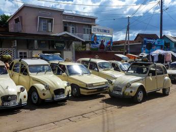 Stanoviště taxíků v Antananarivu