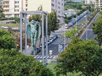 Ve Funchalu může být problém zaparkovat přímo na ulici