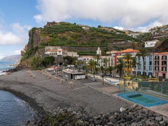 Malebné městečko Ponta do Sol s&nbsp;poklidnou atmosférou