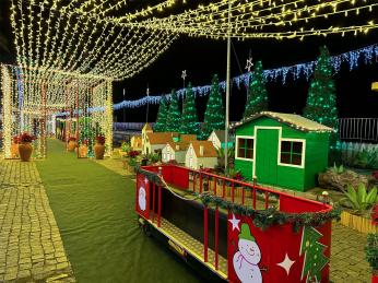 Vánoční výzdoba v městečku Ribeira Brava