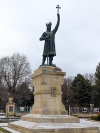 Socha Štěpána III. Velikého v&nbsp;centru Kišiněva 