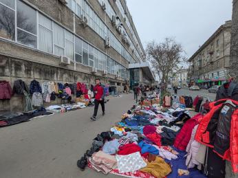 Kišiněvská Centrální tržnice se rozlévá i&nbsp;do okolních ulic
