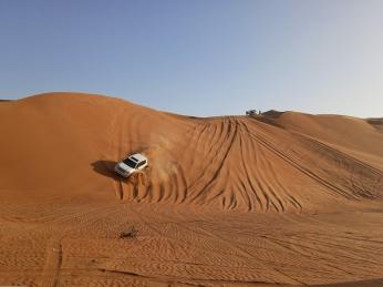Off-roadové dovádění v poušti Wáhíba