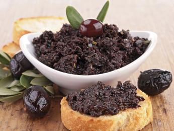 Olivová pasta tapenade