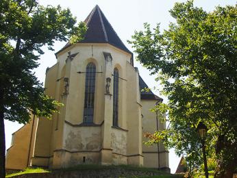Původně gotický, později luteránský kostel Na kopci